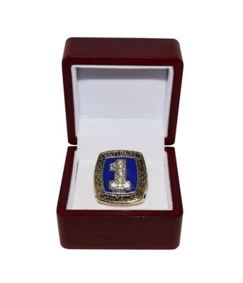 Anillo de Campeonato Kentucky Wildcats 1996 Campeones Nacionales (Walter McCarty) Foto 1 de 4