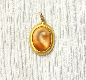Colgante de caracola de oro de 18 K ojo del mar - Imagen 1 de 17