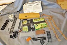 TYCO TRAIN ACCESSORIES CONTAINER LOADER TRAIN ROAD CROSSING TRACKS FENCING