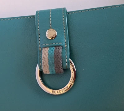 Reaction Leather Envelope Wallet Teal Snap Close 2 Pockets 2 Zips 6 Cards VTG - Image 1 of 4