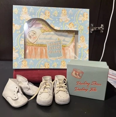 Винтажный детский первый дневник сувенирный набор обувь носки Buster коричневый 1950-х горшки - Изображение 1 из 4
