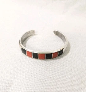 Vintage Ted Charveze Indianer Stein-Inlay Sterling rot/schwarz Armband 6" - Bild 1 von 3