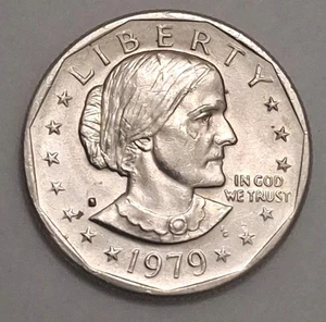 1979 S  $1 Susan B Anthony Liberty $1 One Dollar Coin SBA675 - Picture 1 of 2