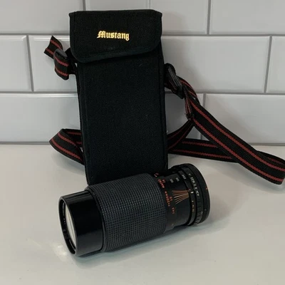 Sakar MC Zoom/C Macro 1:4.5 F=80-200 MM Mount Made in Japan 123412 With Mustang - Image 1 of 4