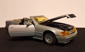 Majorette Die Cast 1/24 Scale Mercedes Benz 500SL Convertible Toy Car 2006 - Picture 1 of 5