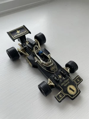 Lotus 72 Ronnie Peterson : Whizzwheels 1/36 Scale - Image 1 of 4