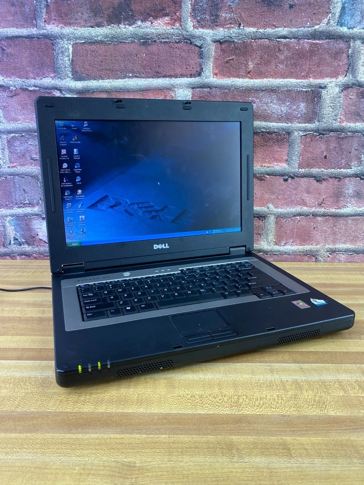 Dell Inspiron B120 Retro Gaming Laptop Celeron 1.40GHz 2GB RAM (Windows XP) - Image 1 of 4
