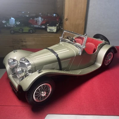 JAGUAR SS 100 (1937) por BURAGO Color Peltre Hecho en Italia. (Modelo #3006) Foto 1 de 4