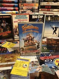 VHS | The Flintstones - Die Familie Feuerstein | Videokassette - Bild 1 von 4