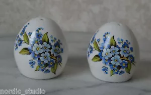 Sandford Egg Shaped FORGET ME NOT Pattern Salt and Pepper Shakers - Picture 1 of 5