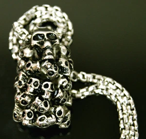 Set Collana Catena Ciondolo Pila Teschi Gotica Orribile Acciaio Inox Nuovo - Foto 1 di 1