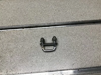 Suzuki GS1100GK,GS1100,saddlebag latch hook,side bag lock tab,#1 - Imagem 1 de 2