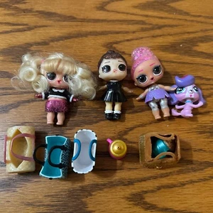 LOTE DE 3 FIGURAS LOL CON ACCESORIOS - Imagen 1 de 5