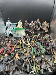 Herr der Ringe Actionfiguren Konvolut 30 lose Figuren und Zubehör - Bild 1 von 13