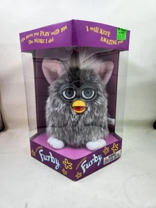 De colección 1998 Electronic Furby Gris Búho Ojos Marrones Modelo 70-800 Nuevo L2601 - Imagen 1 de 8