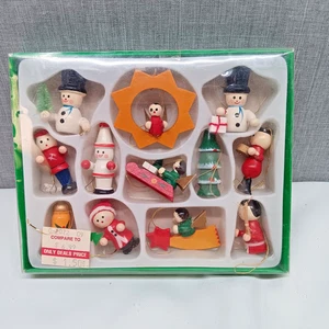 Vintage Holz Miniatur Weihnachtsschmuck Sortiment Set Lot 12 NEU Engel Schneemann - Bild 1 von 10