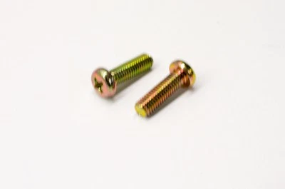 Tornillo panorámico Arctic Cat 3303-316 fabricante de equipos originales 5x16 cantidad 2 nuevo en stock Foto 1 de 3