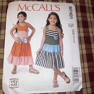 Mädchen McCalls Pullover gerüschte Ebene Kleid Muster M7401 Größe 2-3-4-5 ungeschnitten - Bild 1 von 2