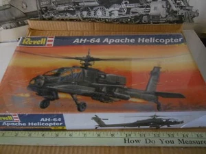 Escala 1/48: Revell: helicóptero Apache AH-64, kit # 85-5443, hecho en EE. UU. - Imagen 1 de 5
