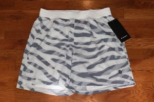 BNWT Lululemon Ventilated Tennis Short 7" Size Medium MSRP $88!! - Picture 1 of 11