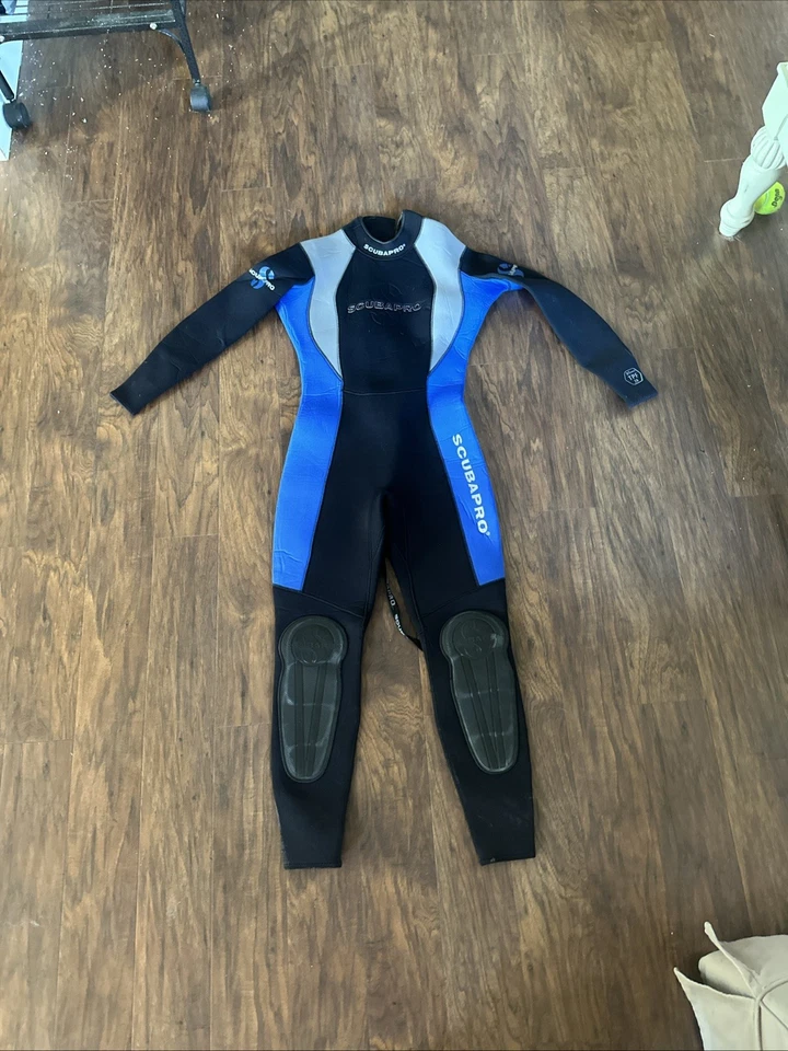 Traje de baño Scuba Pro talla mediana 3/5 mm, excelente estado Foto 1 de 1