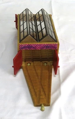 Vintage Thomas Wooden Railway  Engine Repair Shed "The Works" With V Shed Track - Image 1 of 3