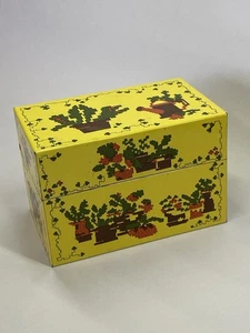 Vintage Houseplant Watering Can Gardener Syndicate Mfg Floral Metal Recipe Box - Picture 1 of 8