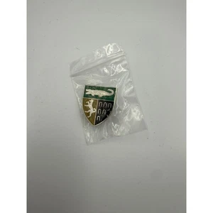 Lote de 12 prendedores de escudo de cresta vintage - prendedores de solapa de heráldica coleccionables - Imagen 1 de 4