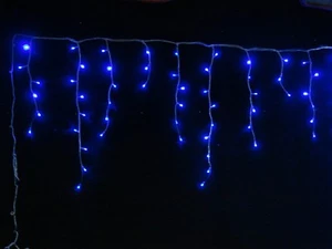 600 LED 14.9M BLUE ICICLE CHRISTMAS LIGHTS WITH 8 FUNCTIONS & MEMORY - Picture 1 of 7