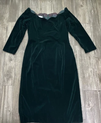 Vintage JESSICA McCLINTOCK  Green Velvet Boatneck Dress Size 15/16 - Image 1 of 4