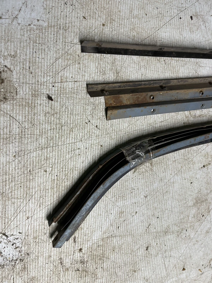 Plymouth Barracuda 1965-66 adorno mixto Foto 1 de 3