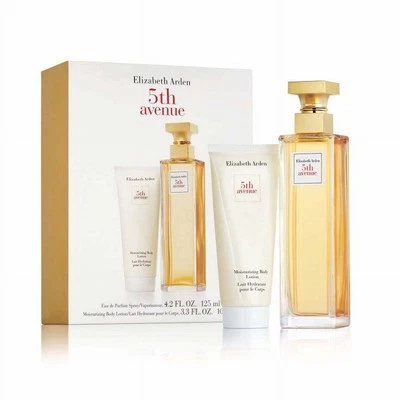 Juego de regalo 5th Avenue de Elizabeth Arden -- para mujer 6 x 6 x 4 Foto 1 de 2