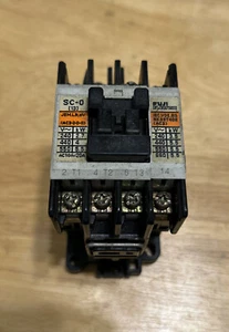 Fuji Electric Magnetic Contactor SC-0 4NC0F0 3-5 HP 13A - Picture 1 of 3