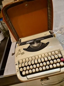 Kofferschreibmaschine Princess 300 Zertifikat/Bedienungsanleitung 70er Jahre usw - Bild 1 von 24