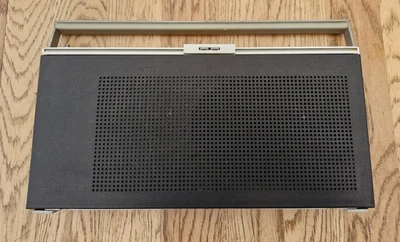 BANG & OLUFSEN BEOLIT 400 FM TRAGBARES RADIO IN GUTEM ZUSTAND - UNGETESTET - Bild 1 von 4