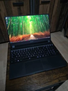 GIGABYTE Aero 15 OLED YC-9DE5760SP 15.6 i9-10980HK RTX3080 64GB RAM - Imagen 1 de 7