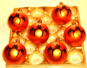 Halloween Arancione Pipistrello Volante Palline Ornamenti Decorazioni Raso 6 Antifrangibili 60mm - Foto 1 di 3