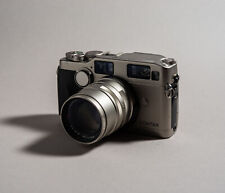 Contax G2 Srebrna tytanowa kamera filmowa 35mm z 90mm f2.8 AF