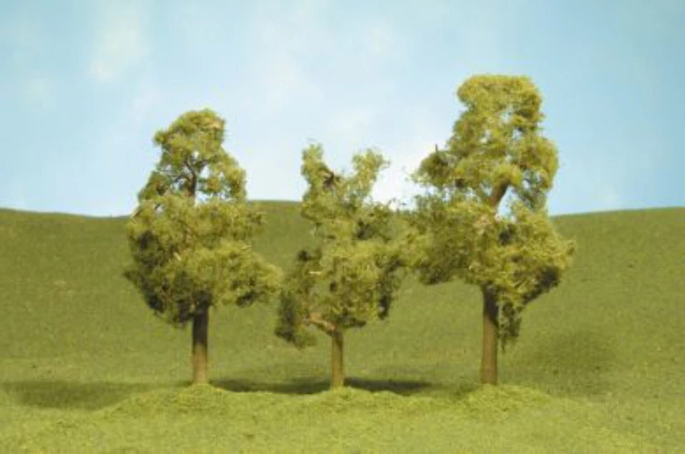 Bachmann SceneScapes 32109 2.5"-2.75" Sycamore Trees (4 Pack) - Image 1 of 1