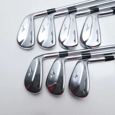 Used Mizuno Pro 225 Iron Set / 4 - PW / Regular Flex - Image 1 of 4