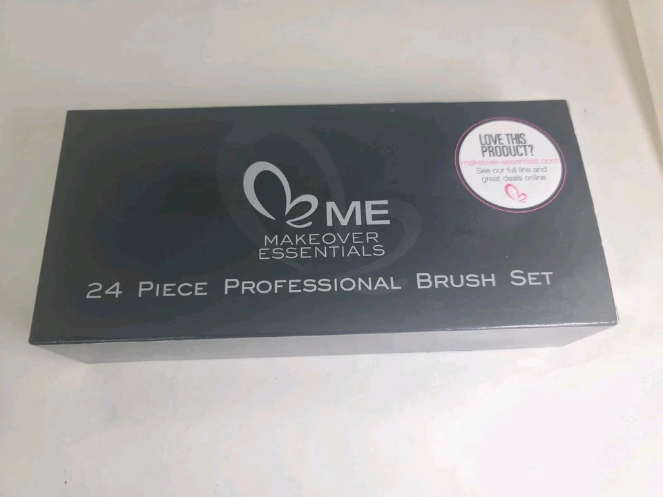 4500) ME Makeover Essentials 24 Piece Professional Brush Set New Sealed  - Image 1 of 4