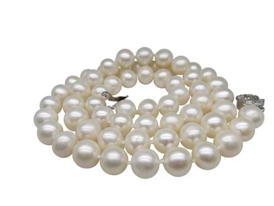 Long 36 Inch Genuine ROUND 9-10mm White Pearl Necklace Cultured Freshwater - Image 1 of 4