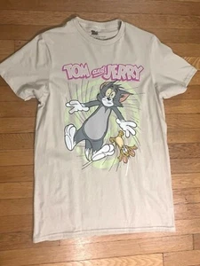Tom and Jerry Men's T-Shirt Shirt Tee Beige Tan Cartoon Retro Authentic TV Show - Picture 1 of 9