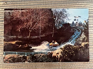 Disneyland Bobsled Run Matterhorn Mountain Tomorrowland Chrome Postcard - Bild 1 von 2