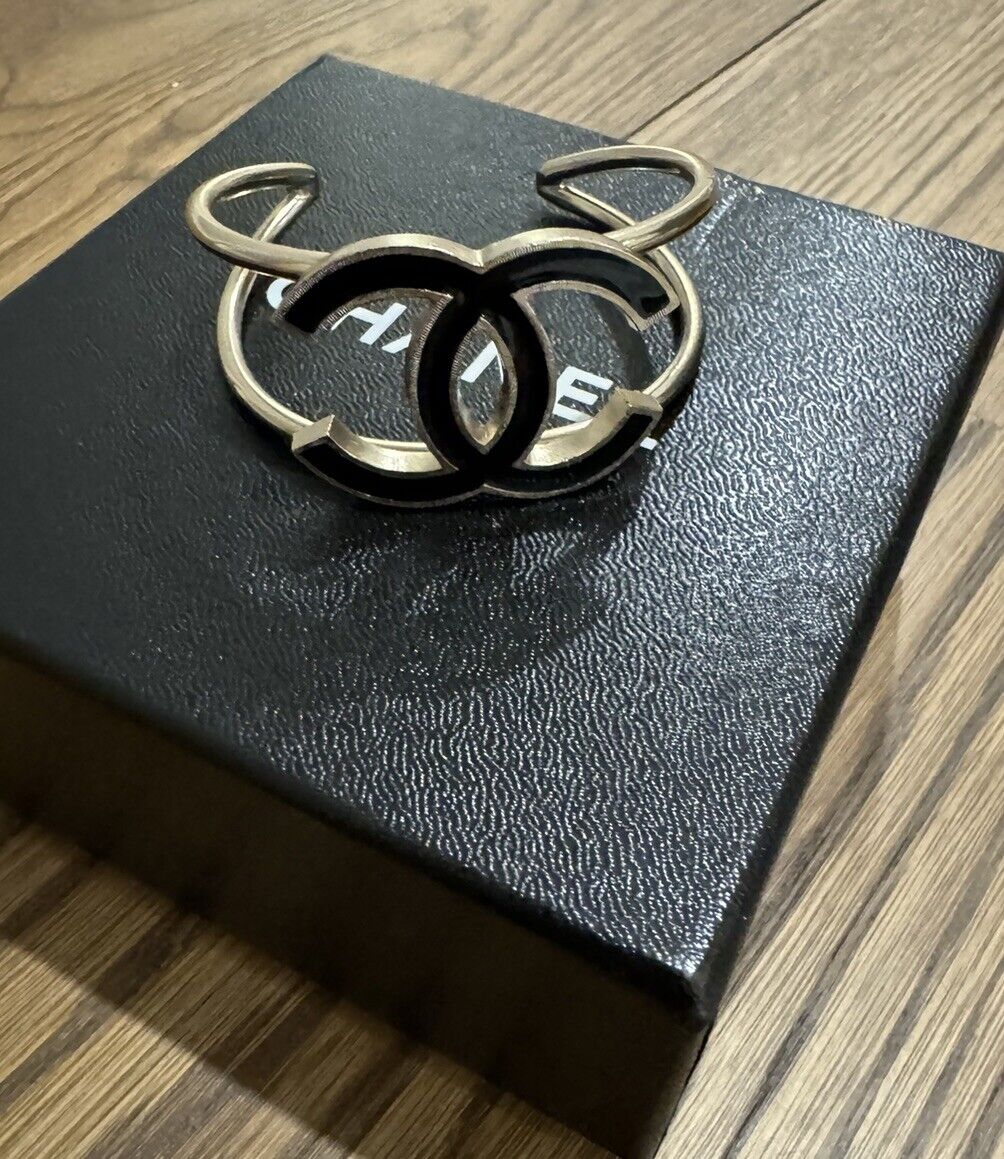 CHANEL Bangle Silver Fashion Bracelets | eBay CHANEL Bangle Silver Fashion Bracelets | eBay
