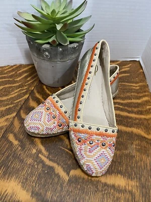 Mujer HOUSE OF HARLOW 1960 Kat Tachonado Mocasín Pisos Talla 7 En Excelente Estado Foto 1 de 4