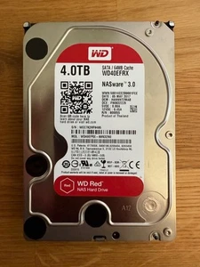 Western Digital Red (5400RPM, 3.5", SATA III, 256MB Cache) 4TB Internal - Afbeelding 1 van 2