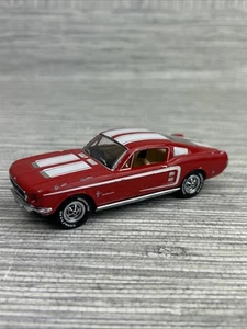 Matchbox 1967 Ford Mustang Fastback 2+2 rot/weiß 1/43 - Bild 1 von 9