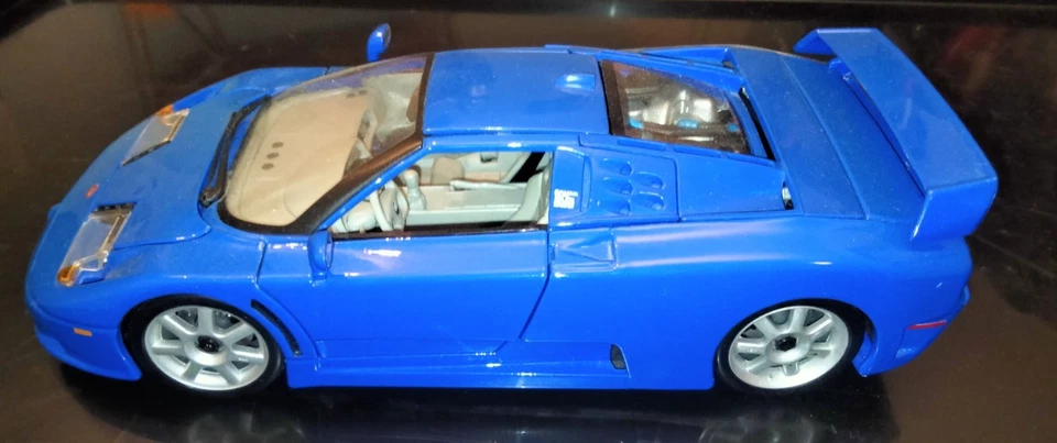 Bugatti Dauer  EB110 Maisto 1/18 no box - Immagine 1 di 4