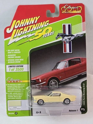 1/64 JOHNNY LIGHTNING CLASSIC GOLD 1965 FORD MUSTANG 2+2 PHOENICIAN YELLOW - Image 1 of 4